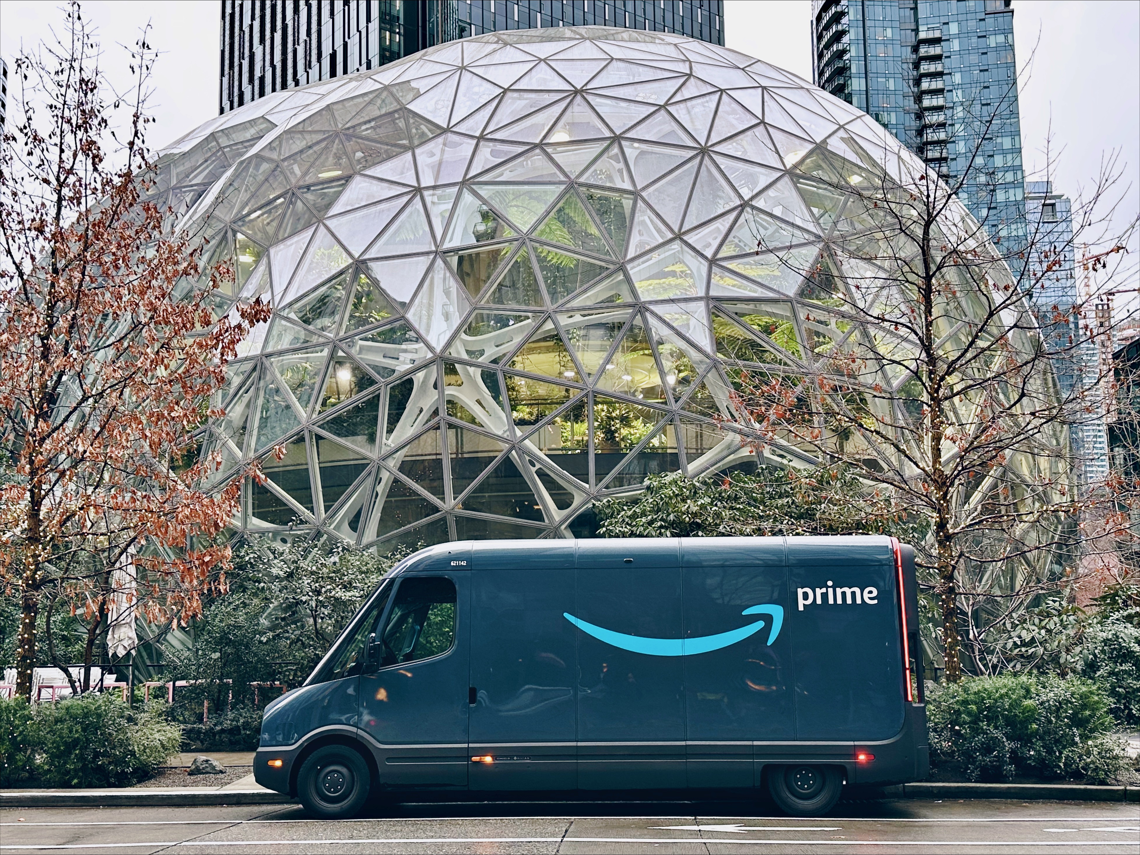 Amazon Is Creating the Biggest Pollution Source in the Country — editorial image