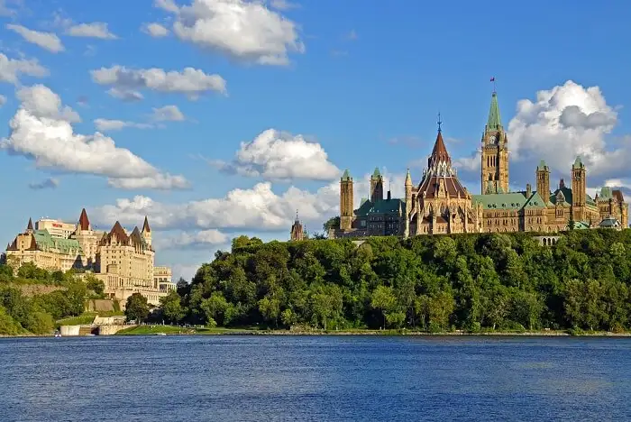 Canada suspends trade negotiations with USA and match tariffs dollar for dollar — editorial image
