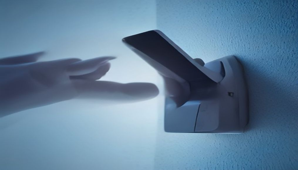 Phones should have a 'guest lock' feature — editorial image