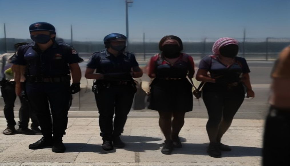 Spain checks 200 Italy arrivals in border controls after migration row — editorial image