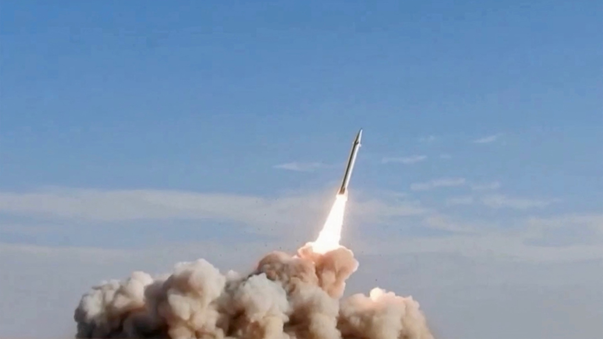 US and Iran trade more strikes in Gulf as fears of escalation mount — editorial image