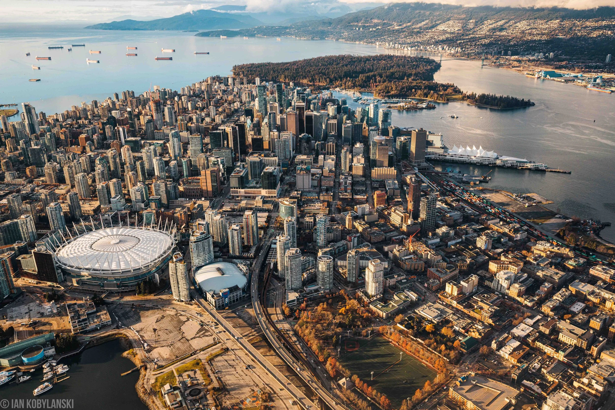 Vancouver PD website features Quick Escape button that wipes itself from history — editorial image